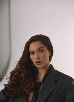 Juliet - escort in Dubai Photo 2 of 5