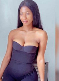 JULIET SHOLINGANALLUR - escort in Chennai Photo 2 of 3