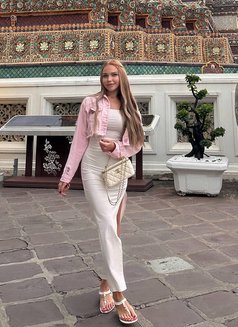 Julieta - escort in Phuket Photo 14 of 19