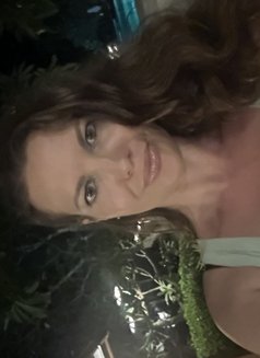 Bangkok Russian Escort Julietta - puta in Bangkok Photo 18 of 21