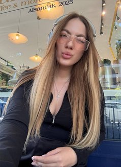 Juliya - escort in Bangkok Photo 12 of 17