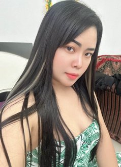 Jullie - escort in Bangkok Photo 4 of 6