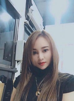 July - escort in Singapore Photo 8 of 9