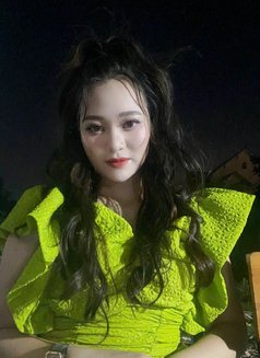 July - escort in Singapore Photo 9 of 9