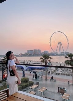 July Lovely Sweet New Marina - puta in Dubai Photo 9 of 9