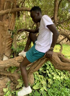 Jumah - Male escort in Nairobi Photo 4 of 6