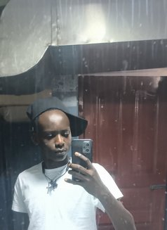 Jumah - Male escort in Nairobi Photo 6 of 6