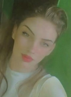 Jumana - Masajista in Cairo Photo 1 of 3