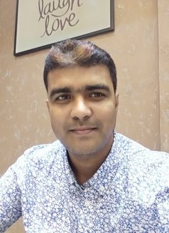 Junaid - Male escort in Chittagong Photo 2 of 3