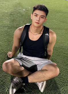 Junao - Male escort in Bangkok Photo 8 of 8