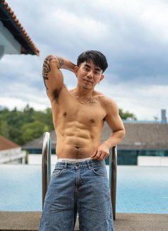 June Escort - Male escort in Dubai Photo 6 of 11