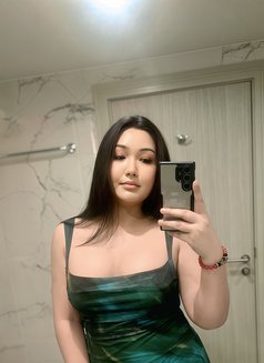 June - Transsexual escort in Bangkok Photo 6 of 6
