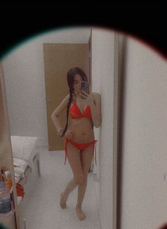 Junie - puta in Al Manama Photo 5 of 5