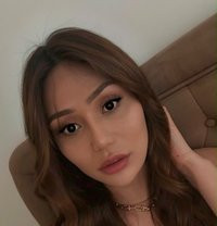 Junikat Wild Filipina TOP,poppers .. - Transsexual escort in Dubai