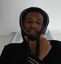 Junior - Acompañantes masculino in Owerri