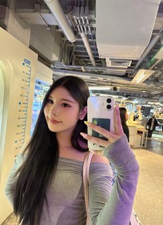 Junji - Transsexual escort in Singapore Photo 5 of 7