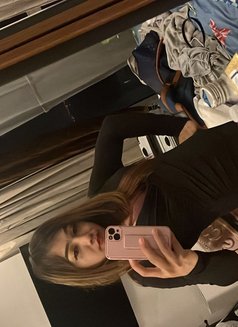 Jusmine - Transsexual escort in Al Manama Photo 5 of 6