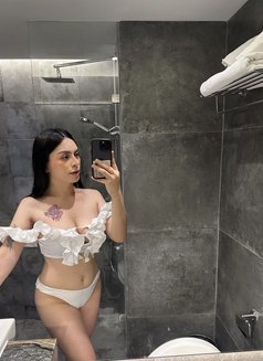 JUST ARRIVE KISSES - Transsexual escort in Bangkok Photo 4 of 8