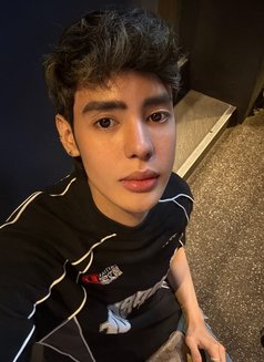 Just arrived🥂 - Male escort in Manila Photo 2 of 11