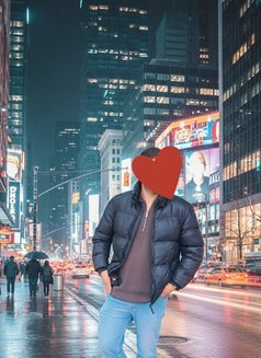 Just Arrived - Male escort in Kolkata Photo 1 of 2