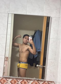 Just Arrived Jayvee Male Escort - Masajista in Singapore Photo 12 of 22