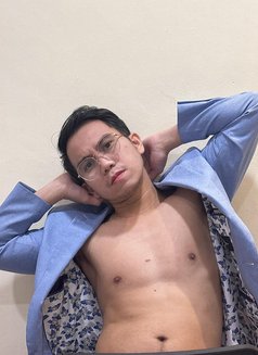 Just Arrived Jayvee Male Escort - Masajista in Singapore Photo 20 of 22