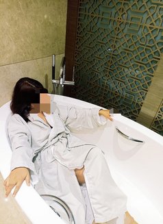 Just cam call Available - escort in Bangalore Photo 3 of 5