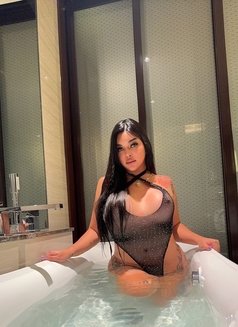 WILD SUCKER & HARD FUCKER IS NOW HK - Transsexual escort in Hong Kong Photo 2 of 21