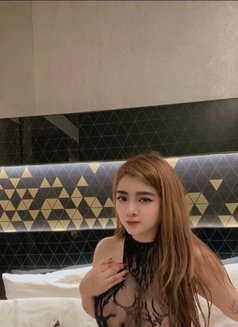 Just landed 🛬 new girl in town YUKI - escort in Singapore Photo 13 of 17