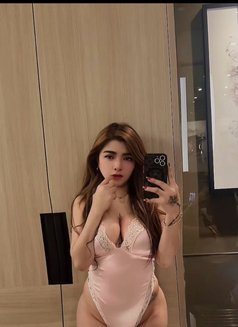 Just landed 🛬 new girl in town YUKI - escort in Singapore Photo 16 of 17