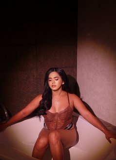 Just Landed (Mix Filipina/Spain) - Transsexual escort in Bangkok Photo 5 of 7