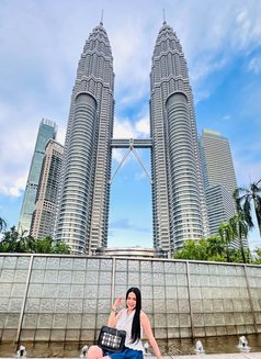 Just Landed TopBigcockSamantha w/Poppers - Transsexual escort in Kuala Lumpur Photo 14 of 14