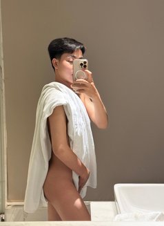 Just Thad - Male escort in Bangkok Photo 9 of 12