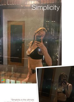 Just4you17 - Transsexual escort in Manila Photo 11 of 12