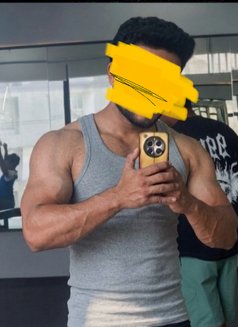 Justin Bull Pune - Male escort in Pune Photo 2 of 18