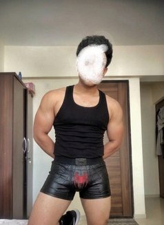 Justin Bull Pune - Acompañantes masculino in Pune Photo 10 of 13