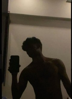 Justin - Male escort in Mumbai Photo 1 of 1
