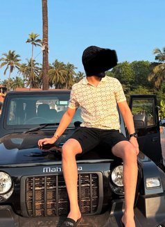 Justin - Male escort in Noida Photo 1 of 1