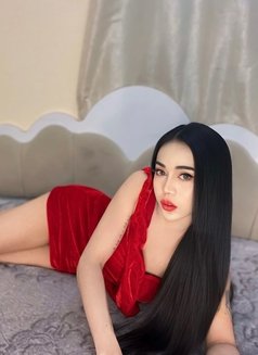 Justin LadyBoy Thailand - Transsexual escort in Muscat Photo 1 of 13