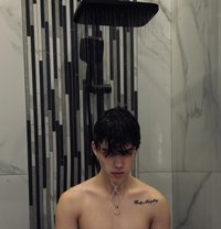 Justin New - Male escort in Dubai Photo 3 of 11