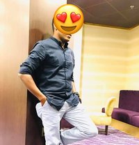 Justin Play - Male escort in Colombo