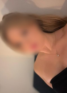 Justina - escort in Dubai Photo 8 of 30