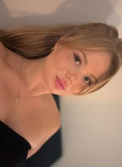 Justina - escort in Dubai Photo 26 of 30