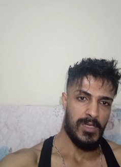 Jwad - Male escort in İstanbul Photo 8 of 9