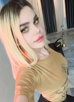 Jwan - Transsexual escort in Kuala Lumpur Photo 7 of 9