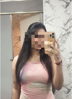 Jyothi Telugu girl - puta in Hyderabad Photo 1 of 3