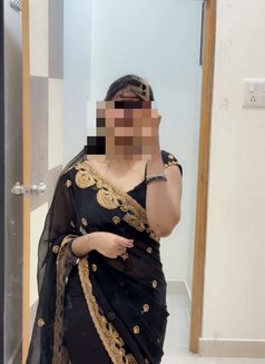 Jyothi Telugu girl - puta in Hyderabad Photo 3 of 3