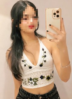 Jyoti - escort in Kochi Photo 2 of 8