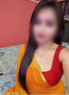 Sonali cam session or real meet availabl - escort in Mumbai Photo 2 of 2