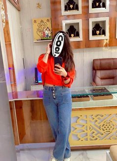 Jyoti Singh, Outcall Only - puta in Noida Photo 1 of 4